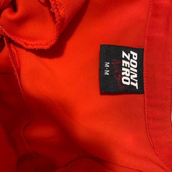 Red Point Zero blouse in medium. - Picture 3 of 3